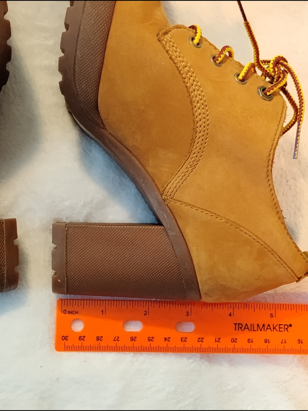 Timberland Women's Wheat Nubuck Lace-Up Block Heel Ankle Boots - Picture 5 of 6